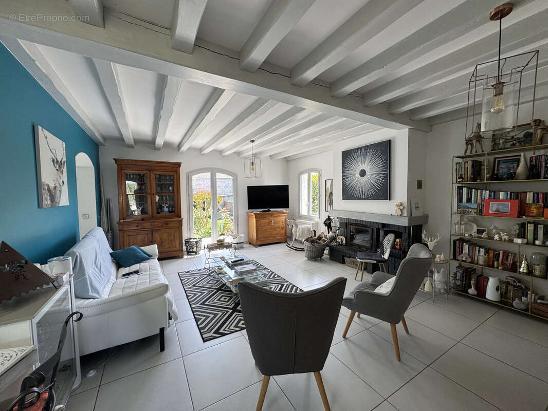 Maison à MESCHERS-SUR-GIRONDE