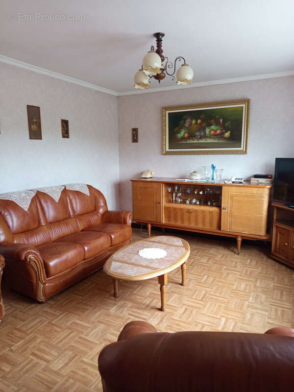 Maison à LA BONNEVILLE-SUR-ITON