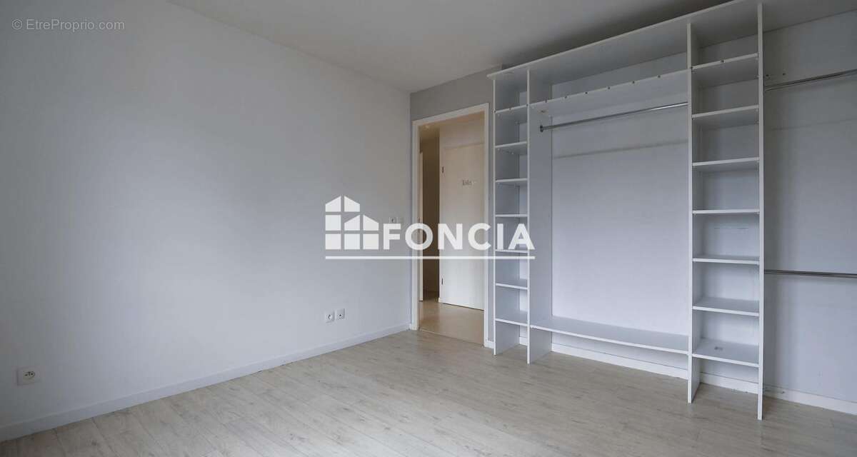 Appartement à DAMMARIE-LES-LYS
