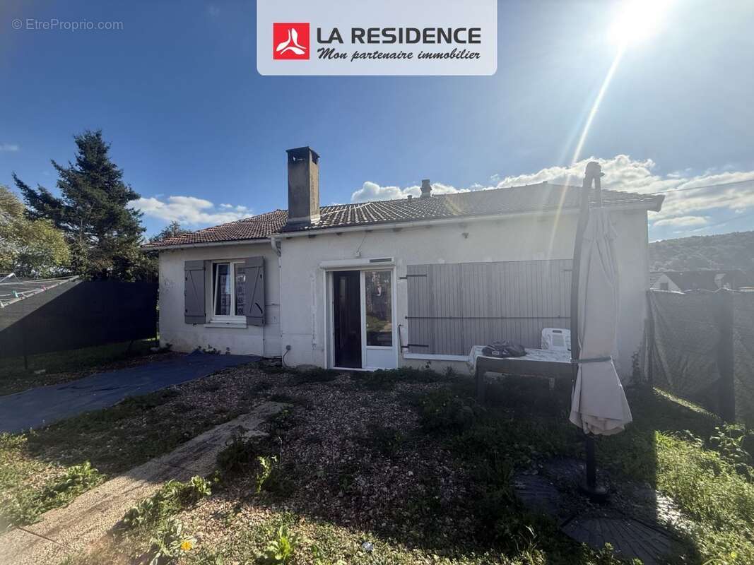 Maison à BENNECOURT