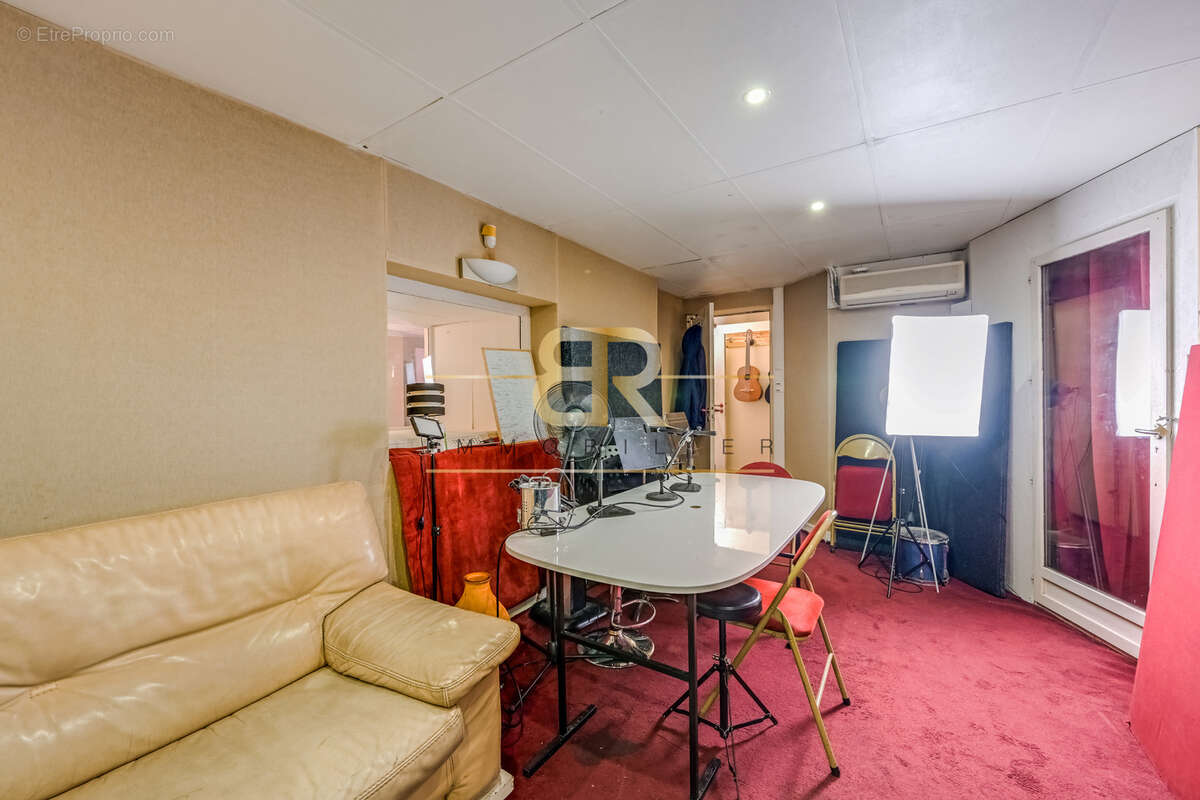 Studio d’enregistrement / 141 m2 en souplex / Usage mixte - photo 5
