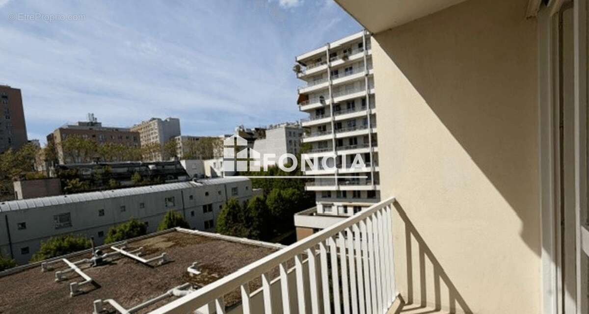 Appartement à PARIS-20E