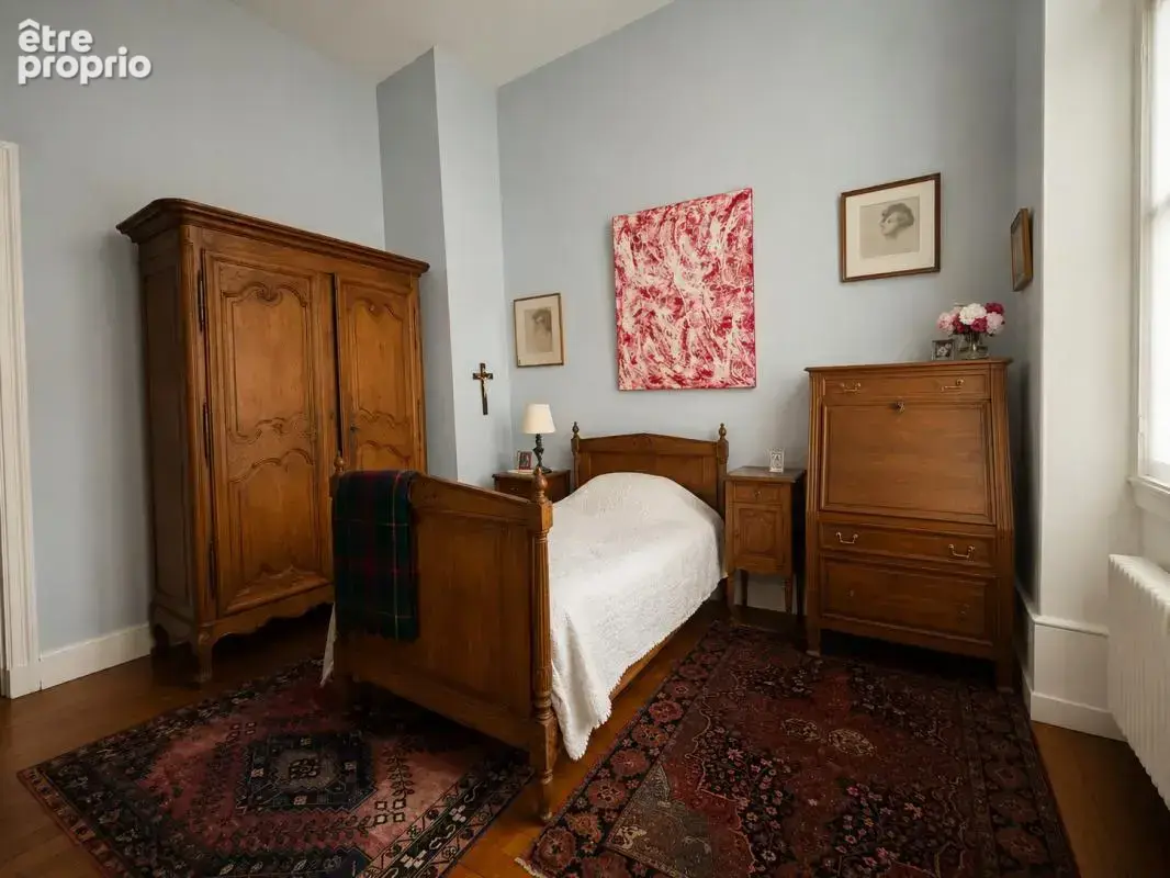 Bourges hypercentre -- rare appartement dans un hôtel particu - photo 6