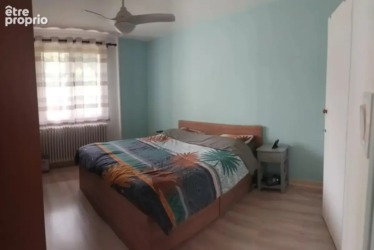 Maison 153.42m² T5 sur 2300m² Terrain clos + garage et annexes - photo 4
