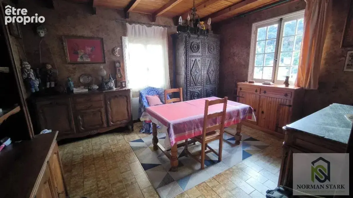 Appartement 4 pièces de 90 m² sur deux niveaux à rénover avec jardin, pas de charges, proche mer et commerces à Menton vallée de - photo 2