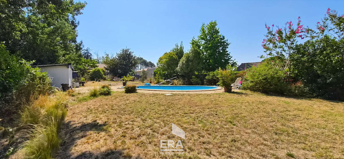 LE TAILLAN MEDOC - Terrain à bâtir en 2e ligne - 716m² - Libre de constructeur - photo 5