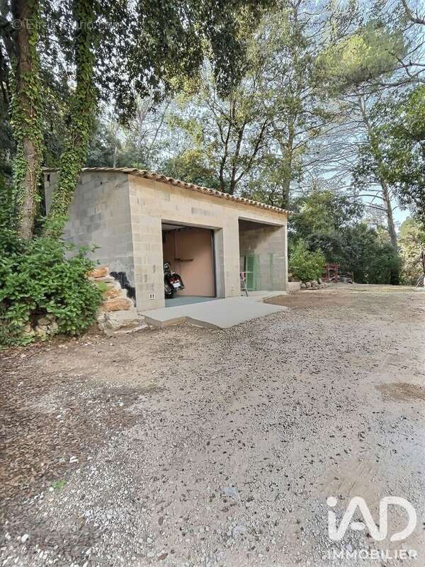 Maison 117 m² à Cuges-Les-Pins  - photo 2