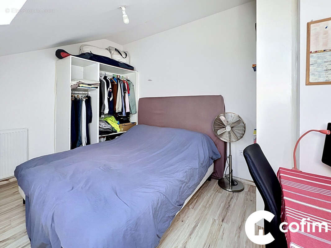 Appartement à LONS