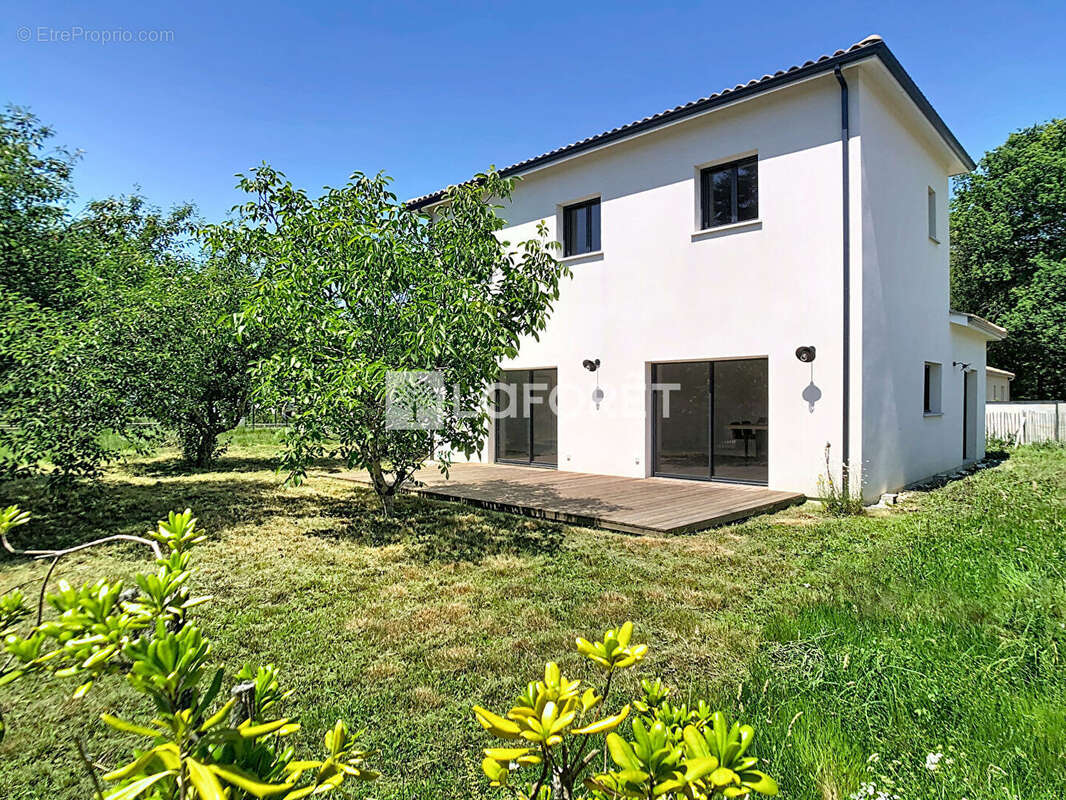 Maison Saint Caprais De Bordeaux 5 pièce(s) 117 m2 - photo 2