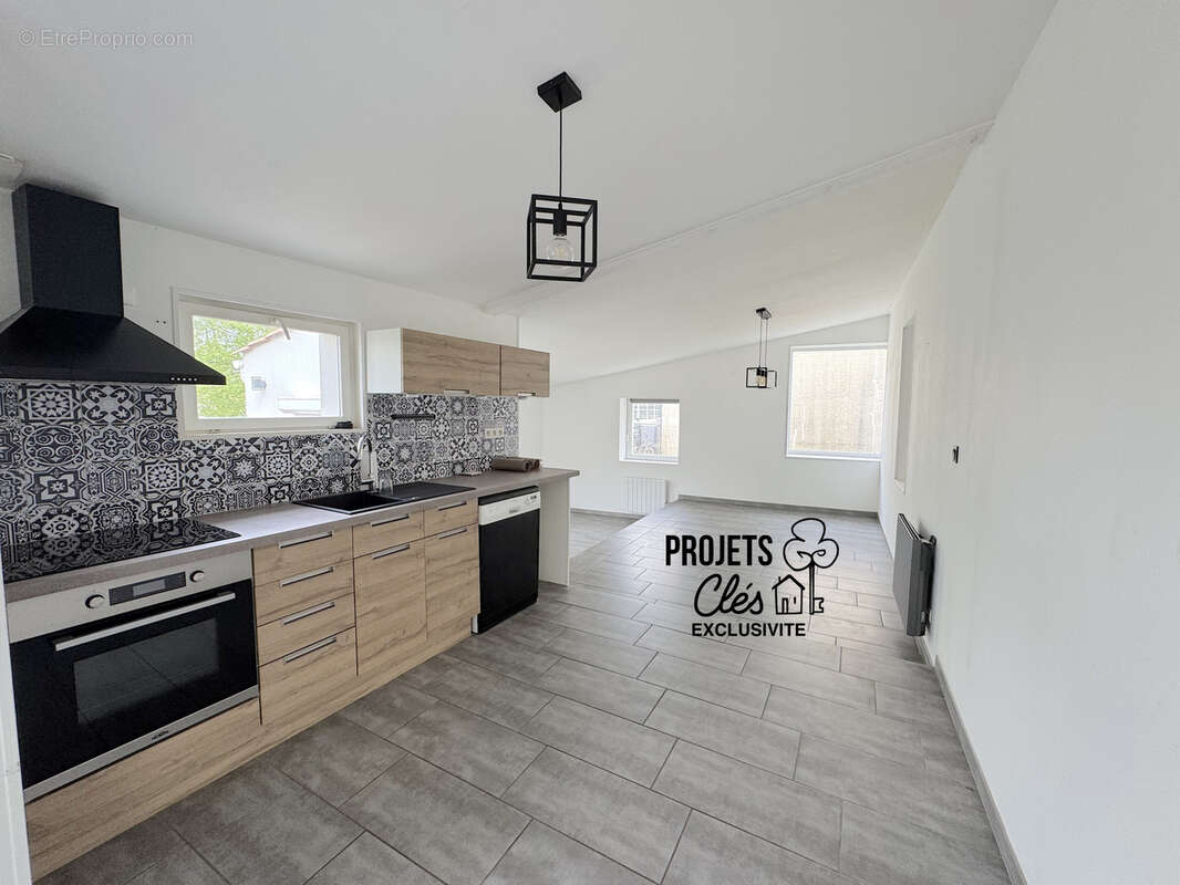 Maison de bourg de 95m2, sur grande parcelle - photo 2