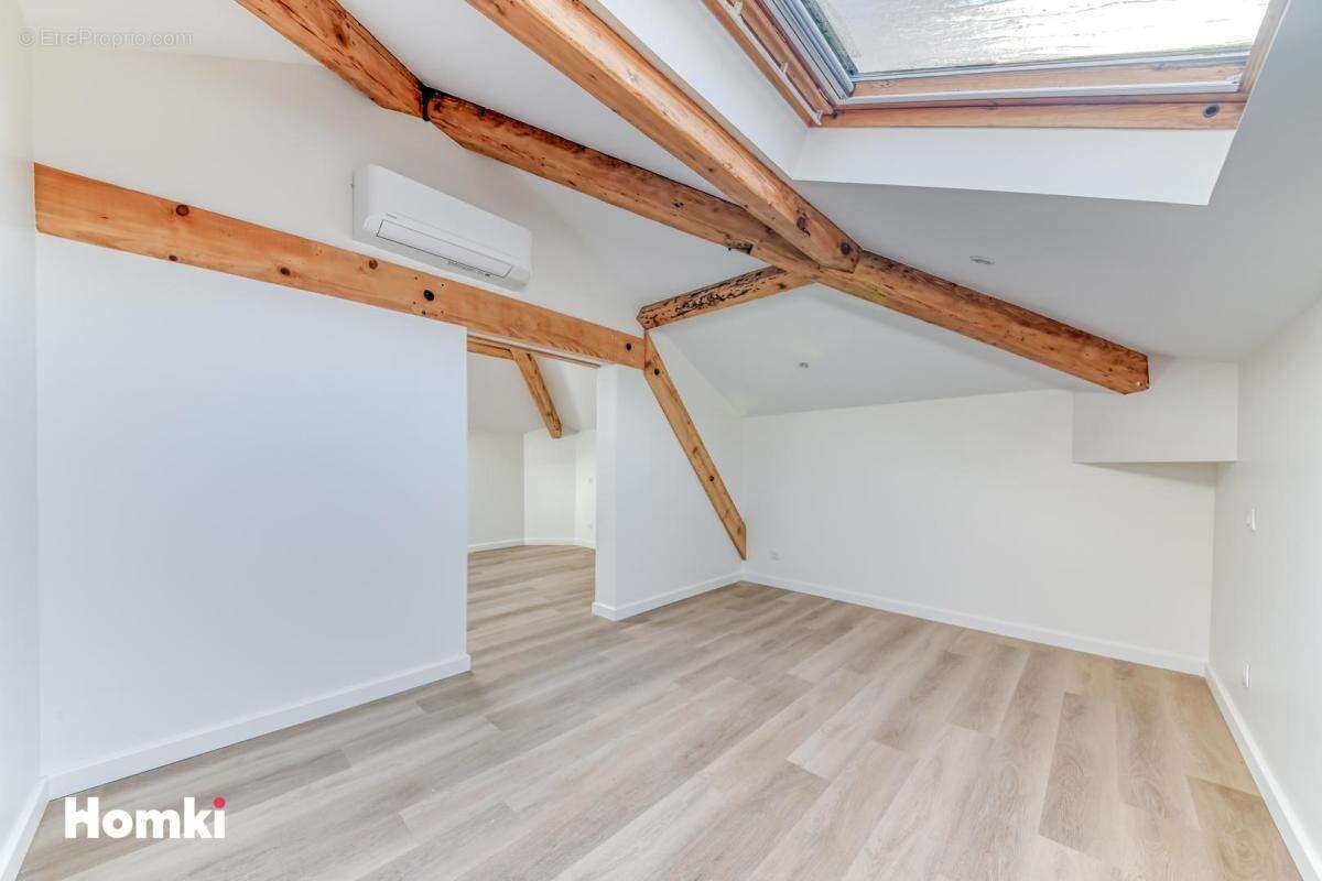 Maison à SAINTE-CONSORCE