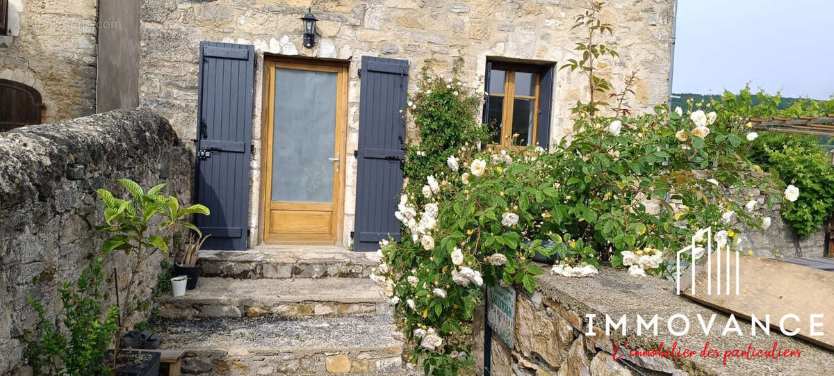 Maison à SAINTE-EULALIE-DE-CERNON