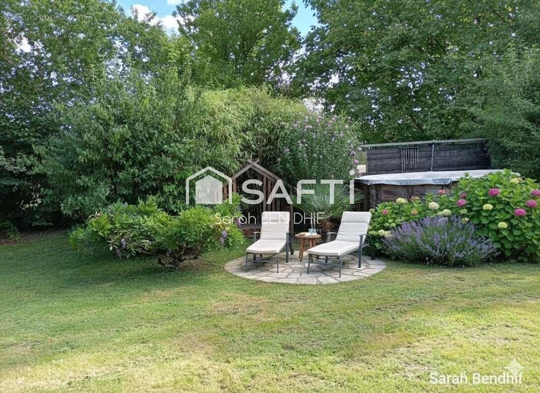 Photo 3 - Maison à LE TUZAN