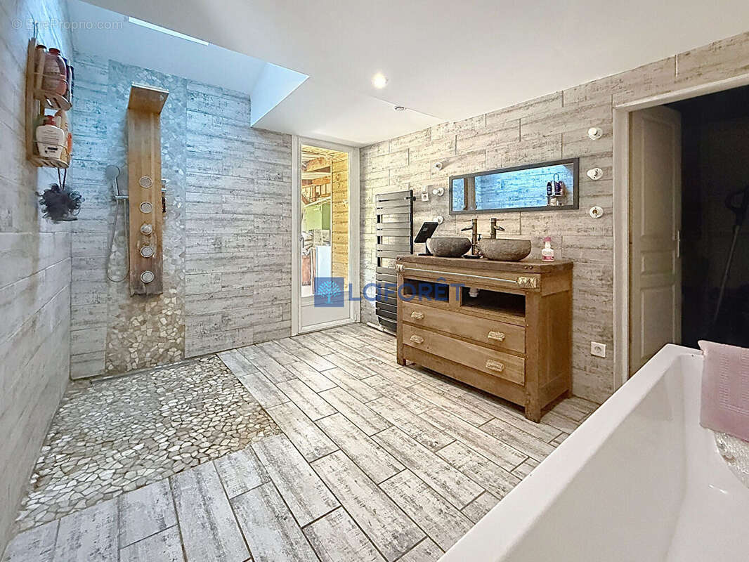 Axe Chauny Soissons maison 6 pièce(s) 174.6 m2 - photo 4