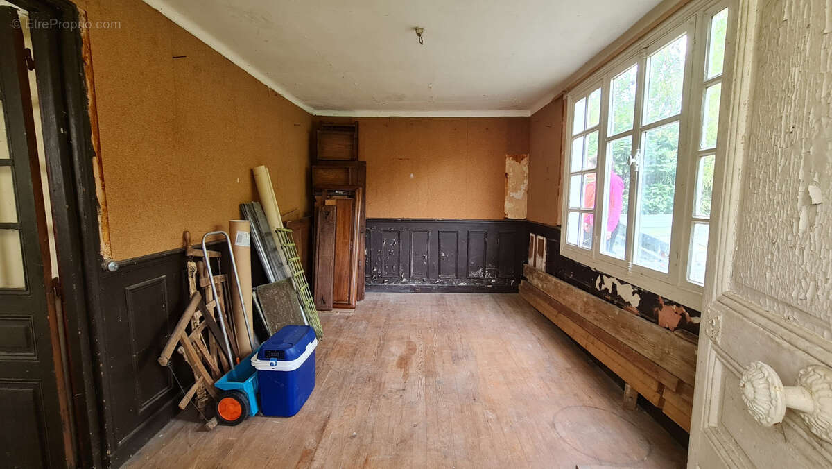 Maison à BURES-SUR-YVETTE