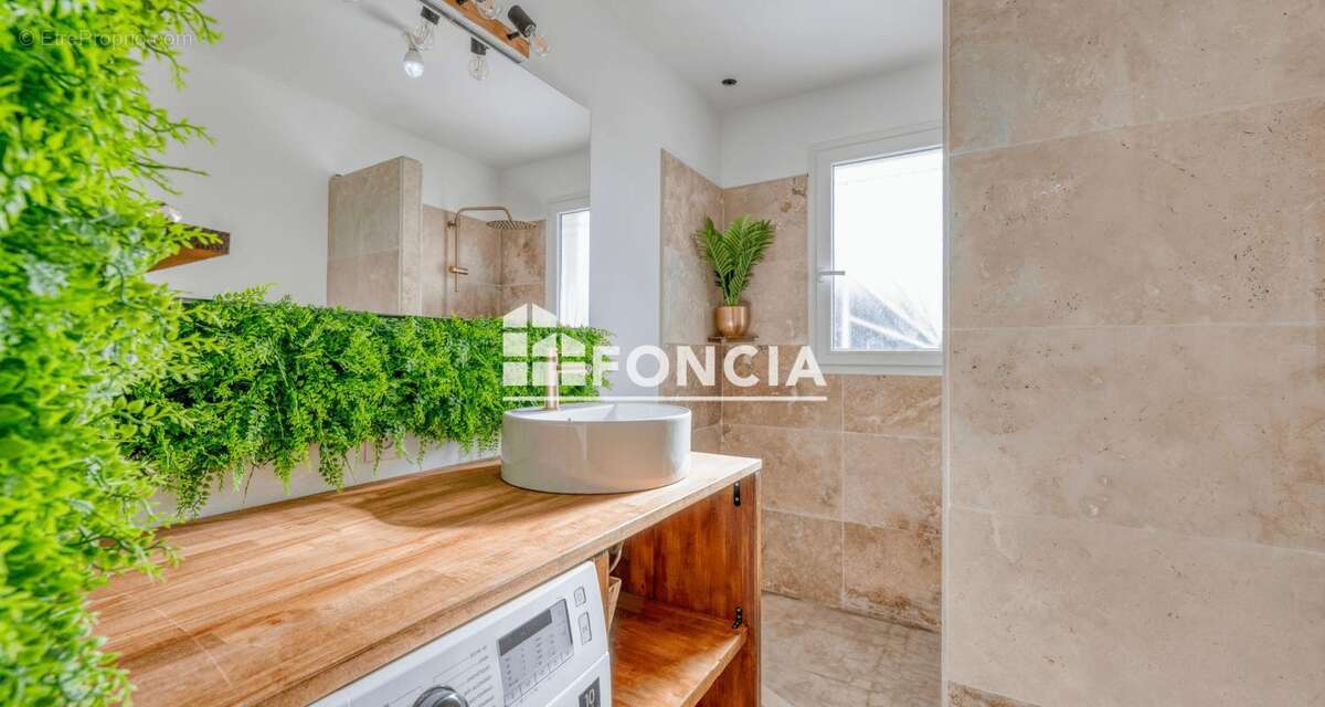 Maison à LUGON-ET-L'ILE-DU-CARNAY