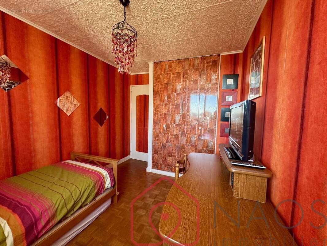 Appartement à LE PLESSIS-ROBINSON