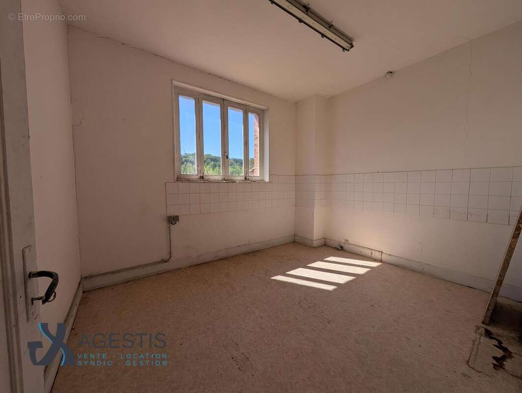   - Maison à SAIX