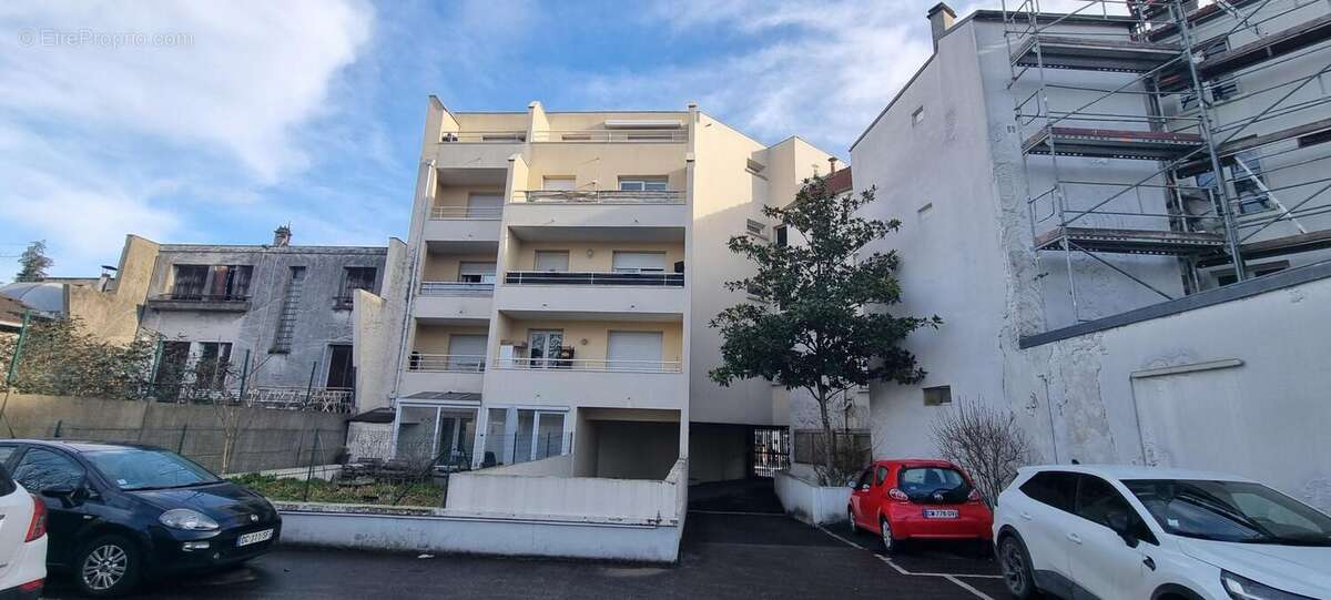 Appartement à LIVRY-GARGAN