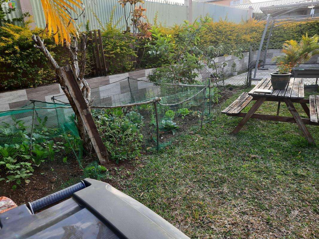 Maison à SAINTE-SUZANNE