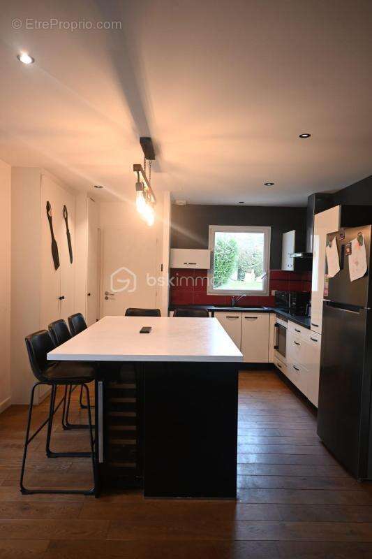 Belle Maison de 159 m2 avec véranda en centre bourg de Laignelet - photo 5