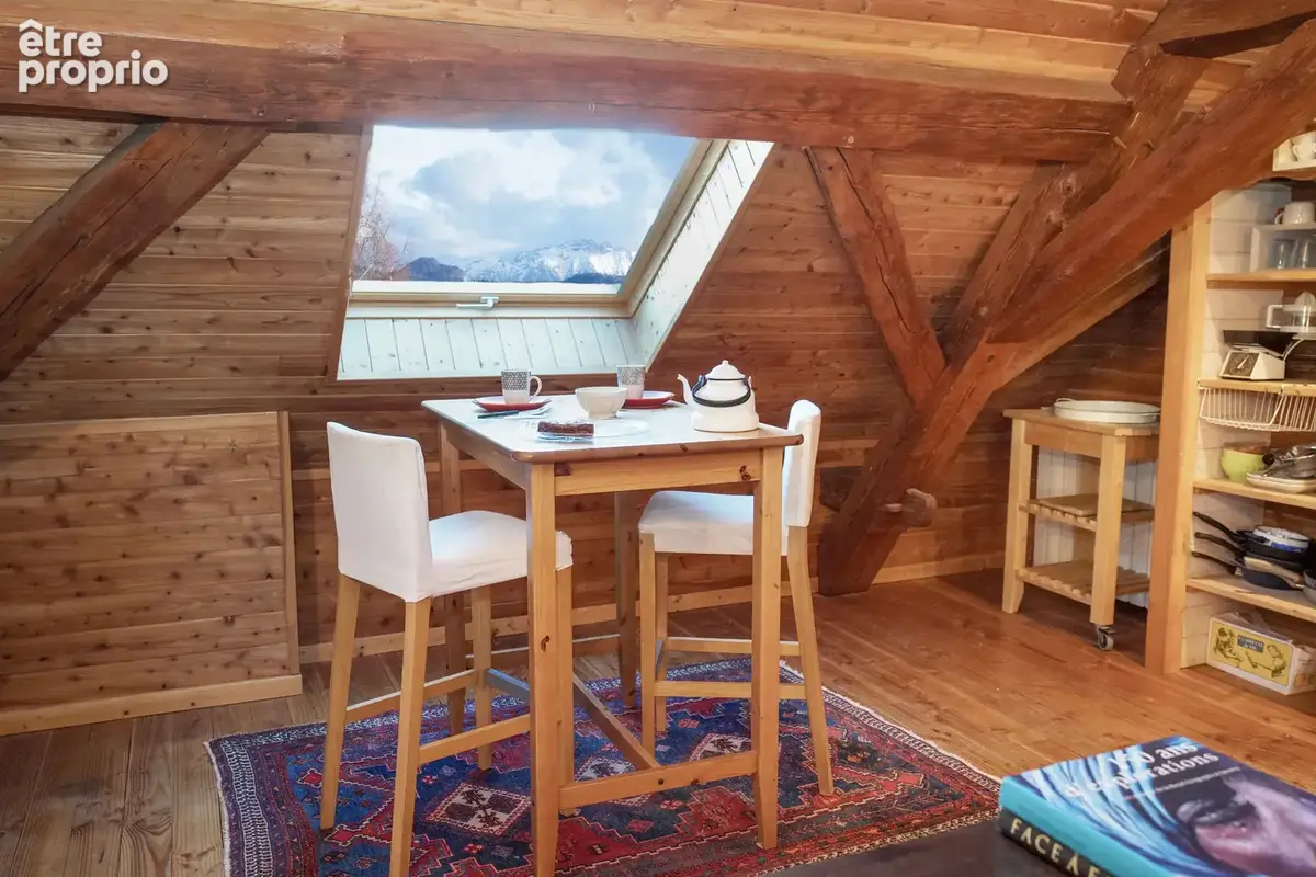 Maison mitoyenne de caractère en pierre   170 m2   Terrain 600 m2   Fillinges location d'une partie possible. - photo 17