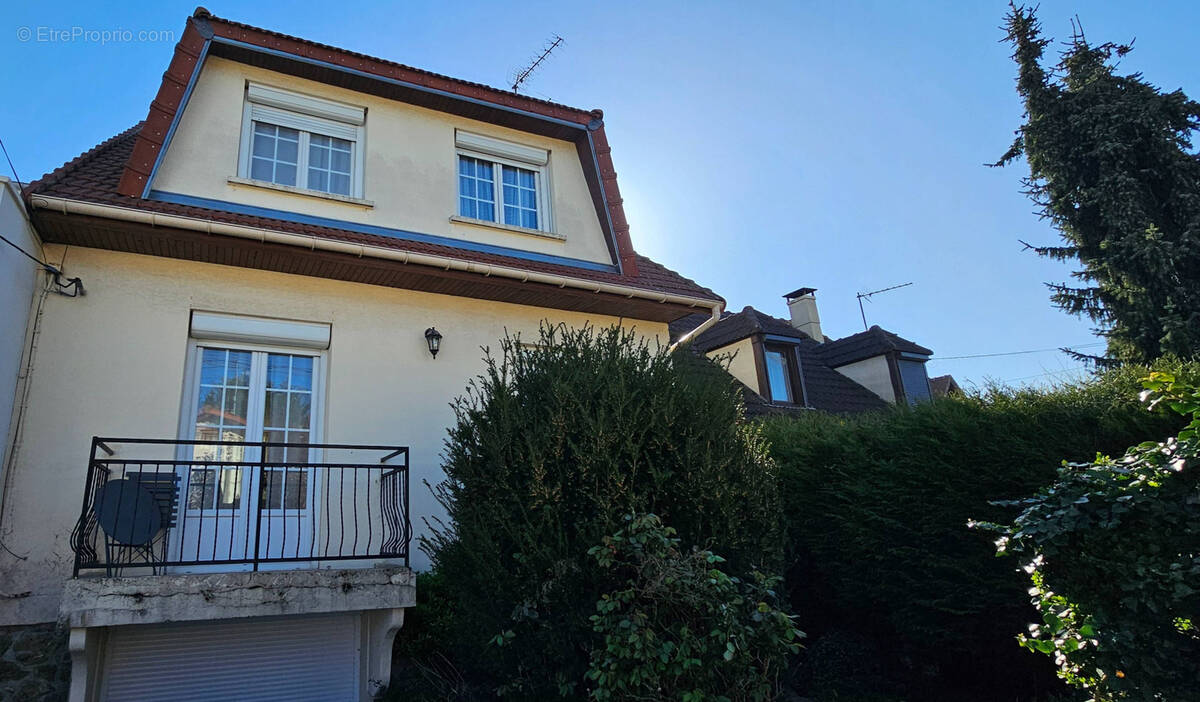 Maison à TREMBLAY-EN-FRANCE