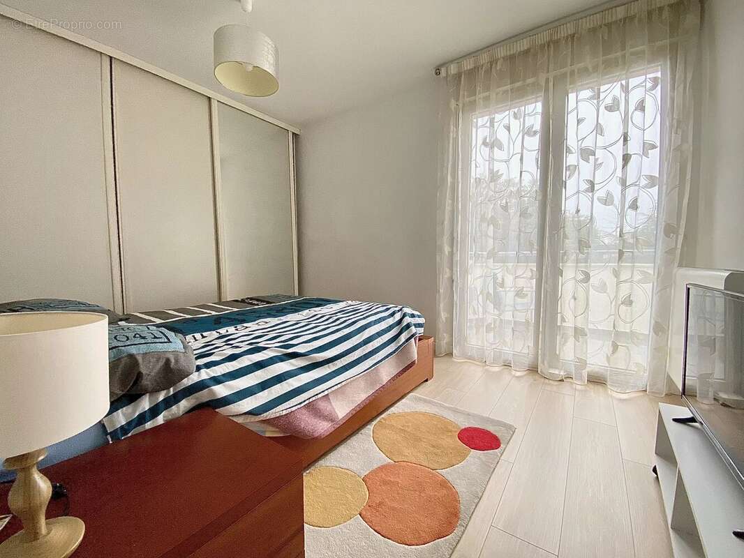 Appartement à LE PLESSIS-TREVISE