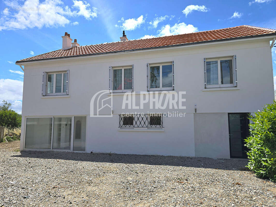 Maison à LES SORINIERES