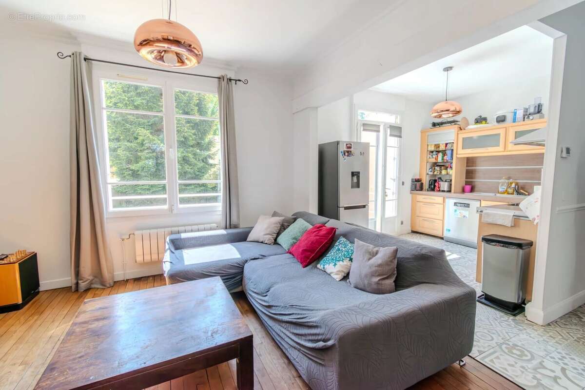 Maison à MONTMORENCY