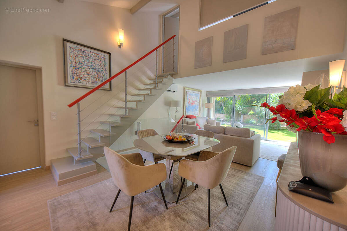 Maison à SAINT-RAPHAEL