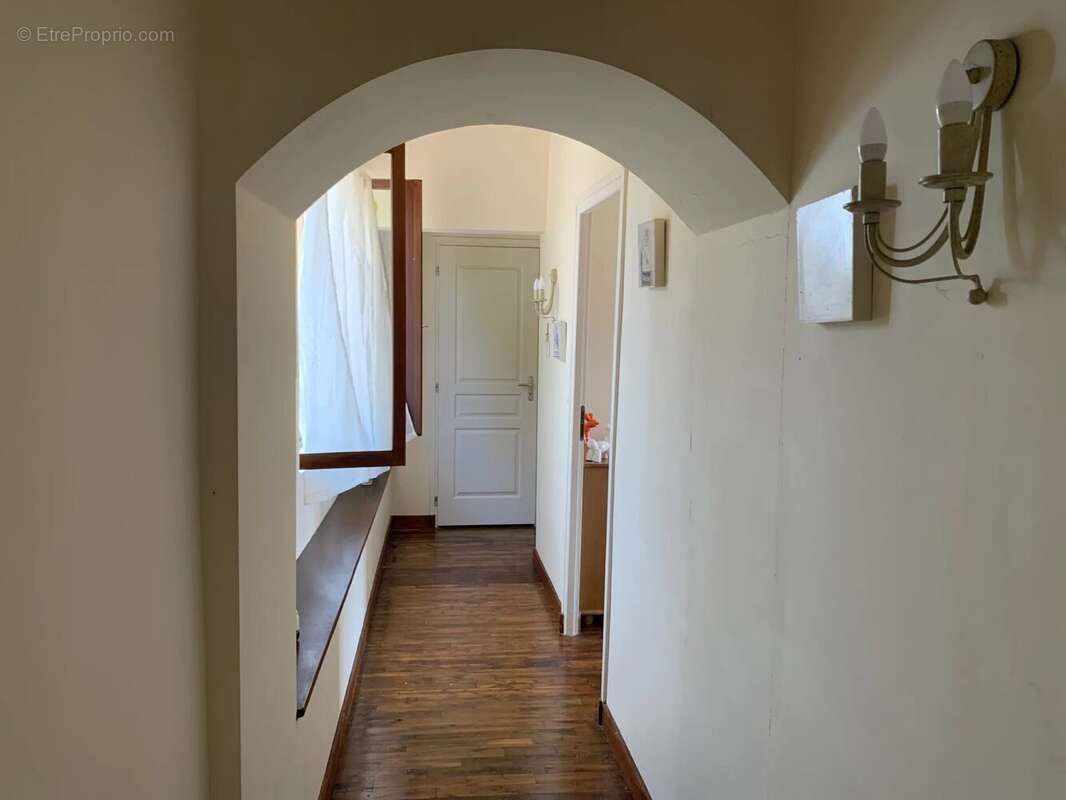 Maison à SAINT-SAUD-LACOUSSIERE