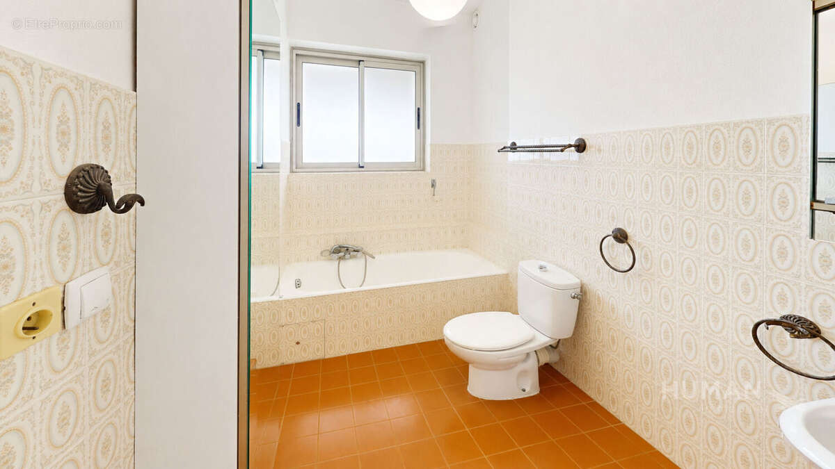 Appartement à VILLENEUVE-LOUBET