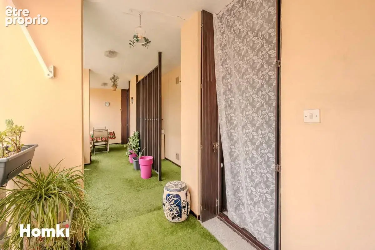 Appartement T4 de 81 m² + terrasse + ascenseur à La Seyne-sur-Mer 83500, Chemin du Vieux Reynier - photo 8