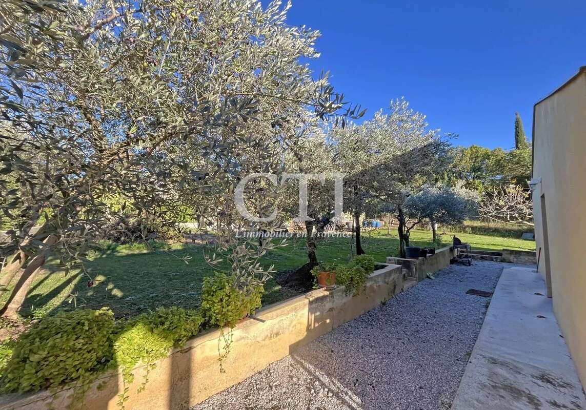 Maison à MIRABEL-AUX-BARONNIES