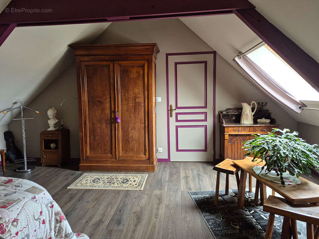 Maison à SAINT-VAAST-LA-HOUGUE