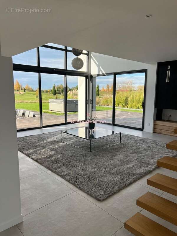 Maison à MERIGNIES