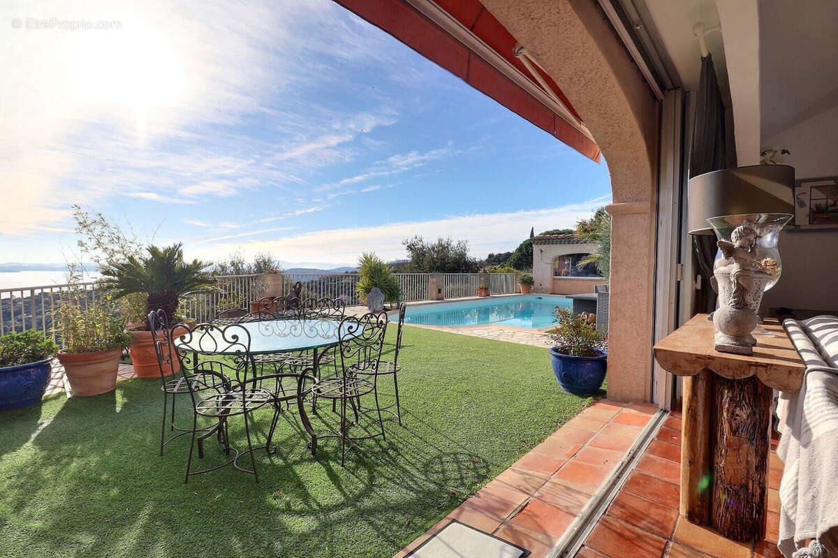 Maison à LES ISSAMBRES