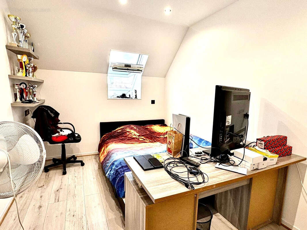 Maison à FAREMOUTIERS