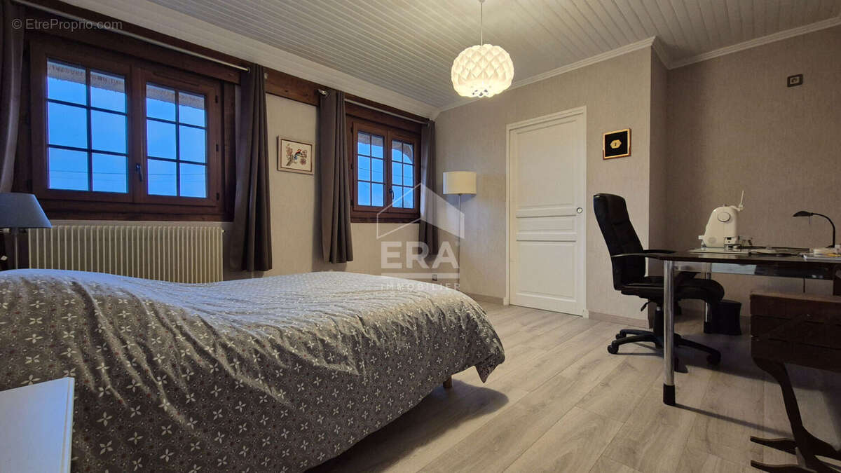 Maison à GRISY-SUISNES