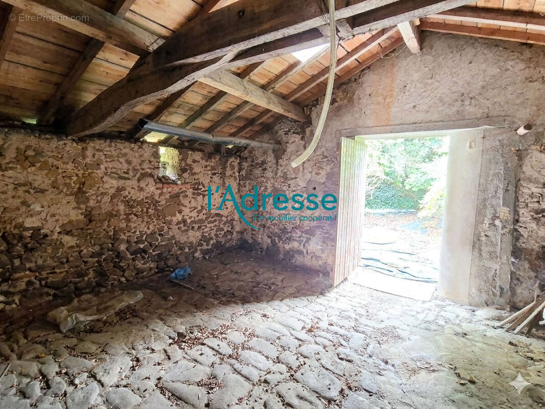 Maison à SAINT-LAURENT-DU-MOTTAY