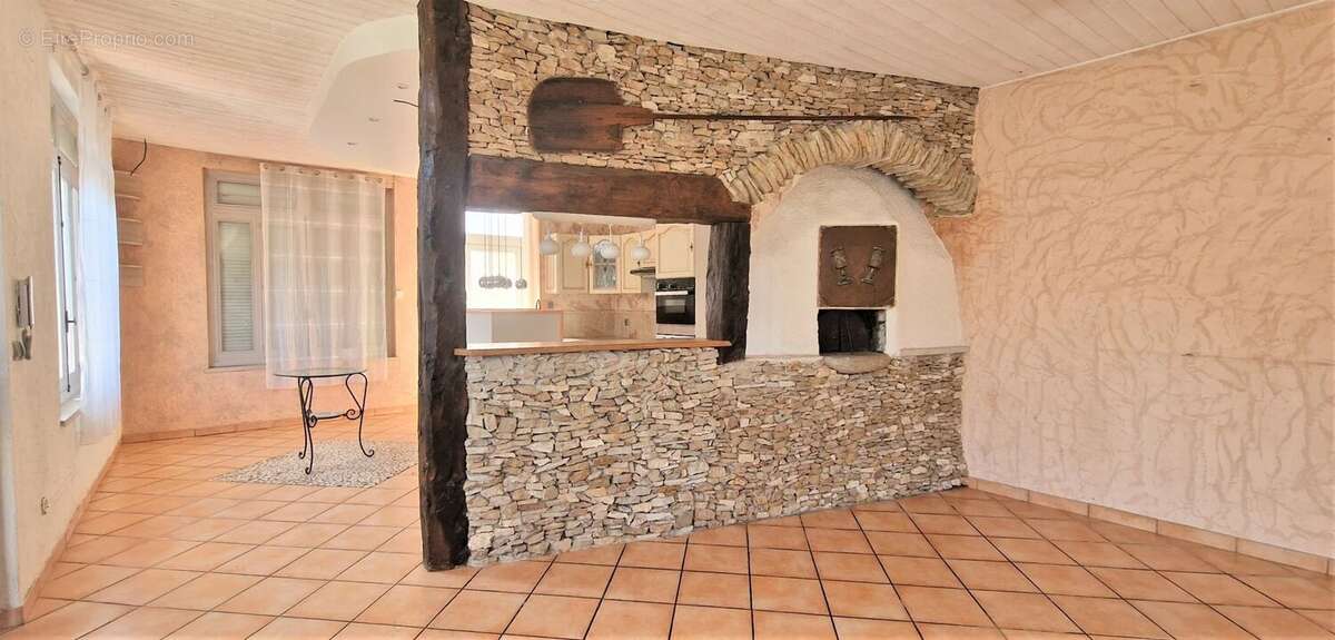 Maison à SAINT-THOMAS-EN-ROYANS