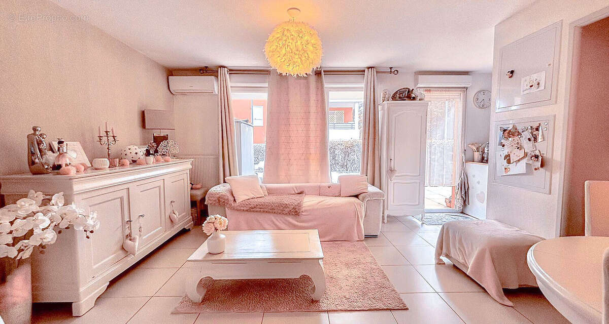 Appartement à FREJUS