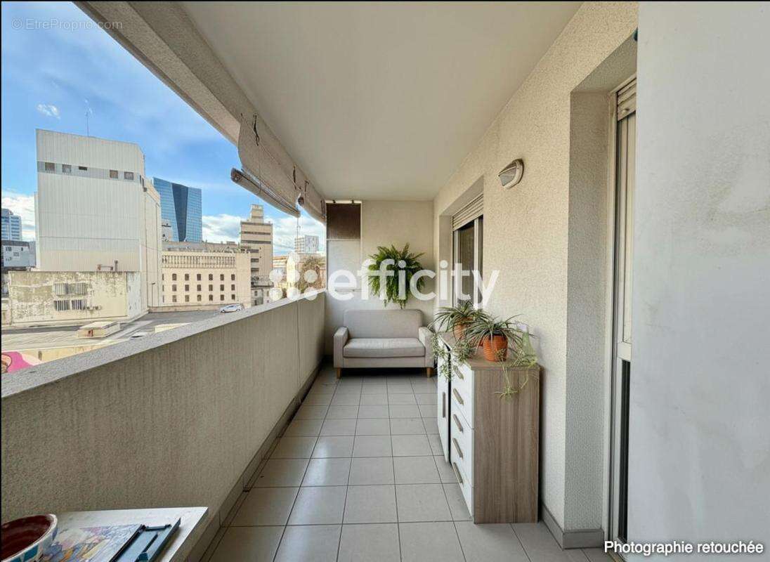 Appartement à MARSEILLE-3E