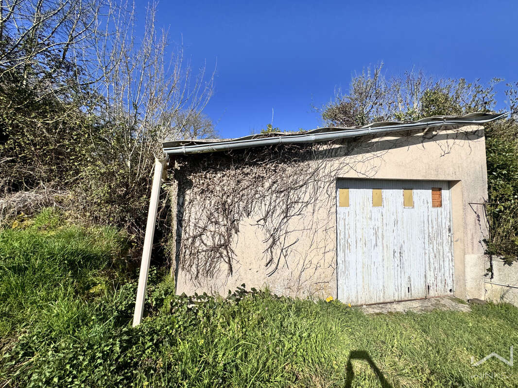 Authentique longère en pierre avec près de 5 000 m2 de terrain  -  Guichen - sans vis a vis - photo 19