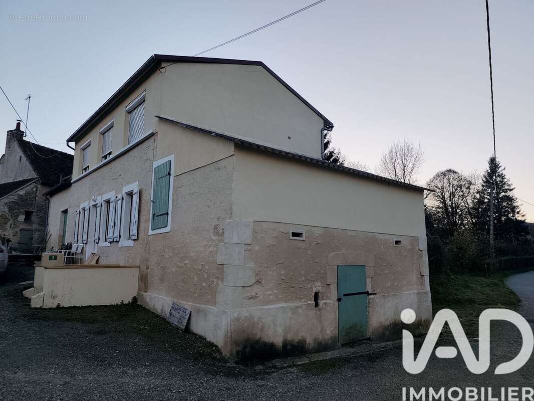 Maison 85 m² à Aillieres-Beauvoir  - photo 2