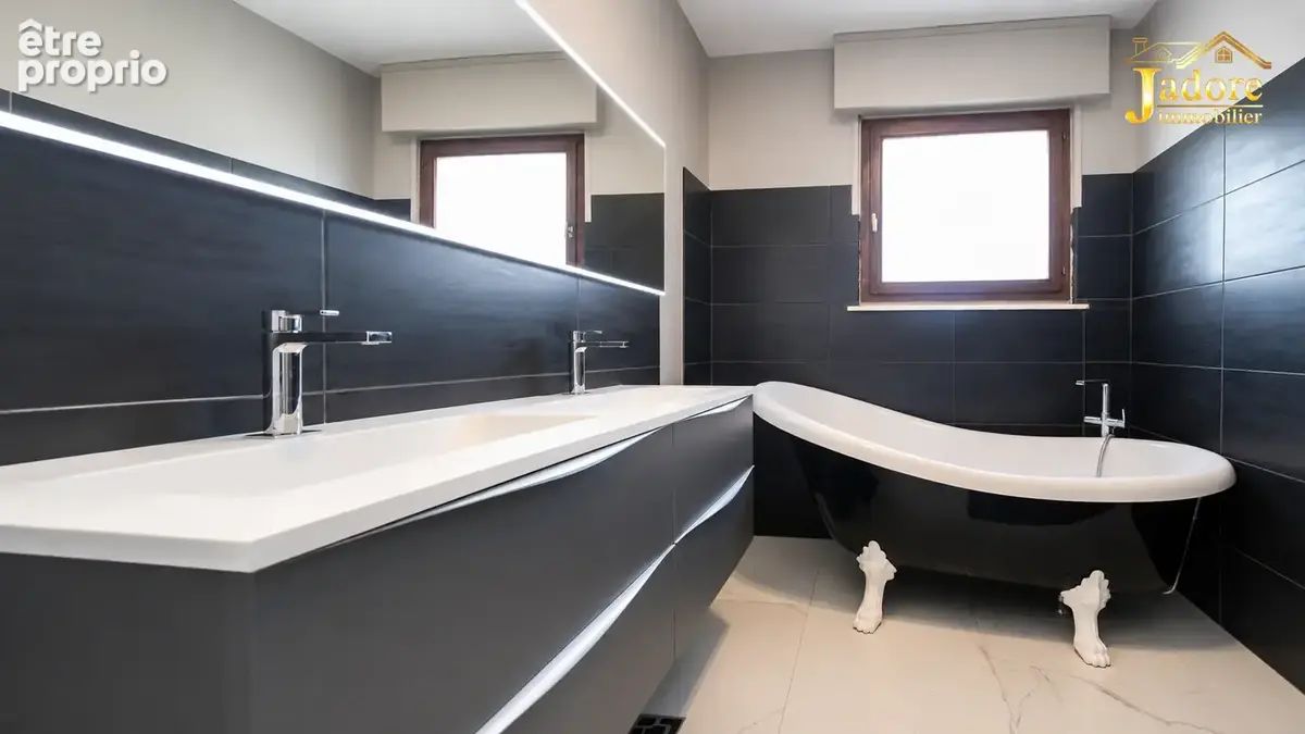 Maison renovee - photo 10