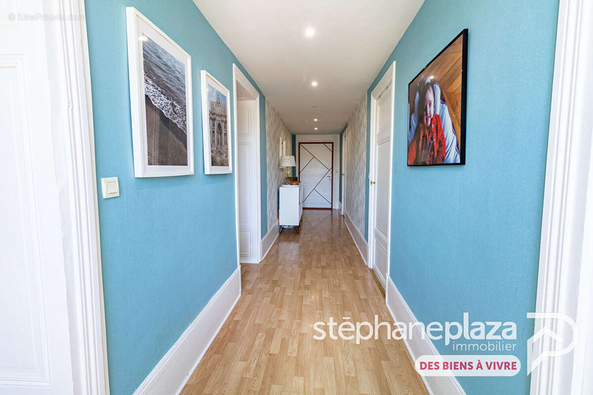 Appartement T4 Ceyzeriat 107 m2, jardin commun, cave et garage - photo 13