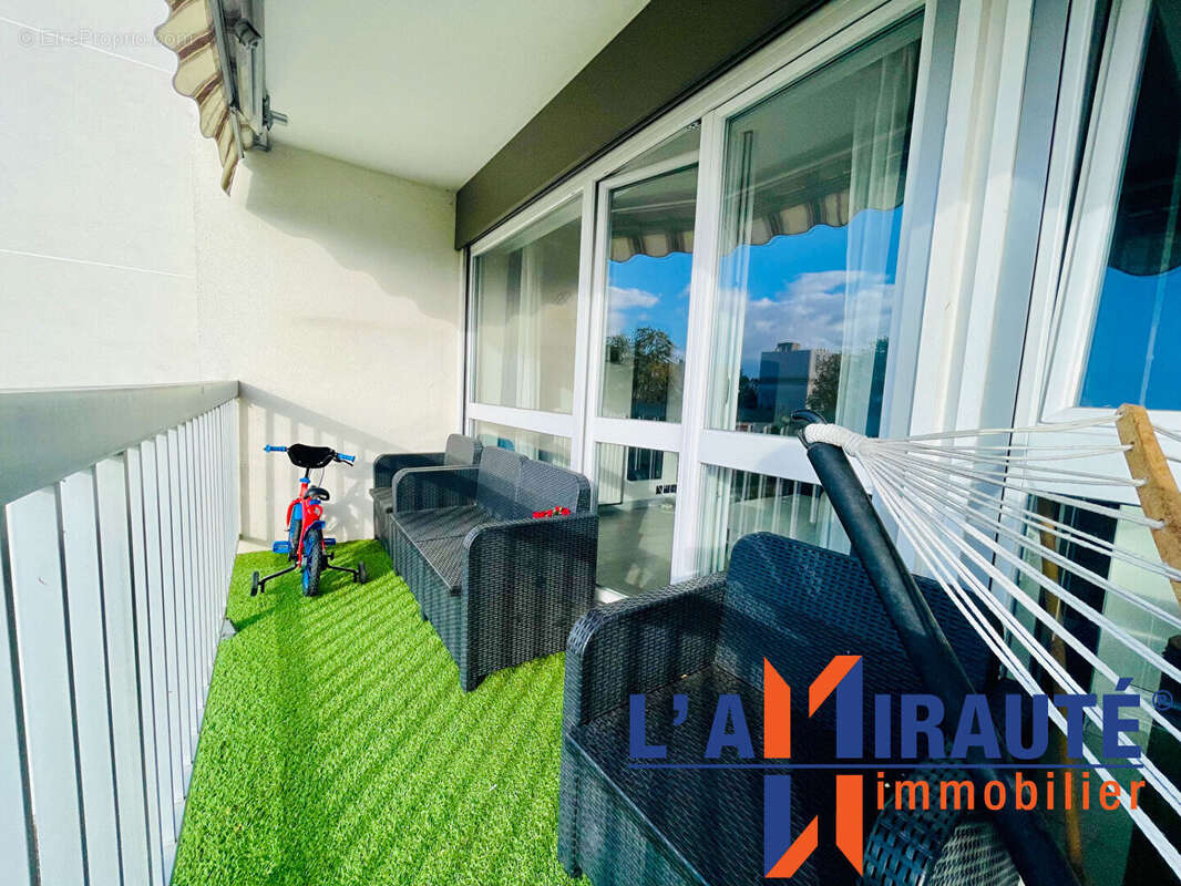 Appartement à SARTROUVILLE