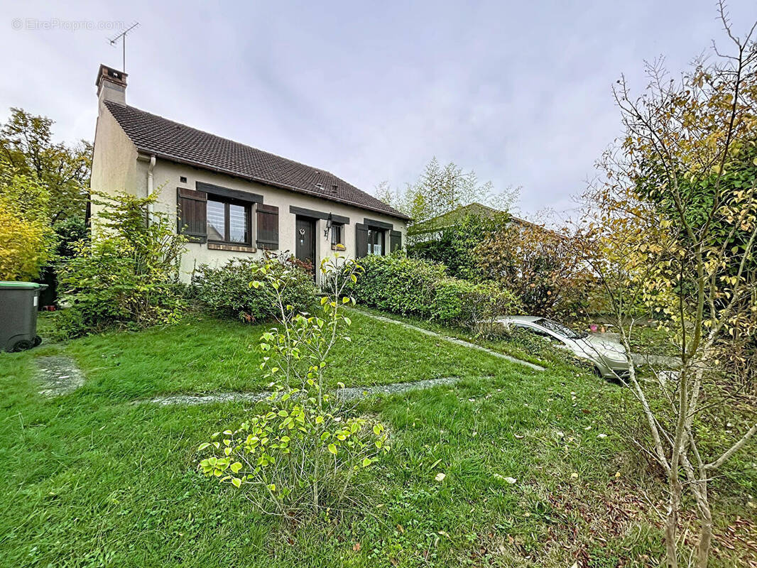 Maison à SAINT-MICHEL-SUR-ORGE